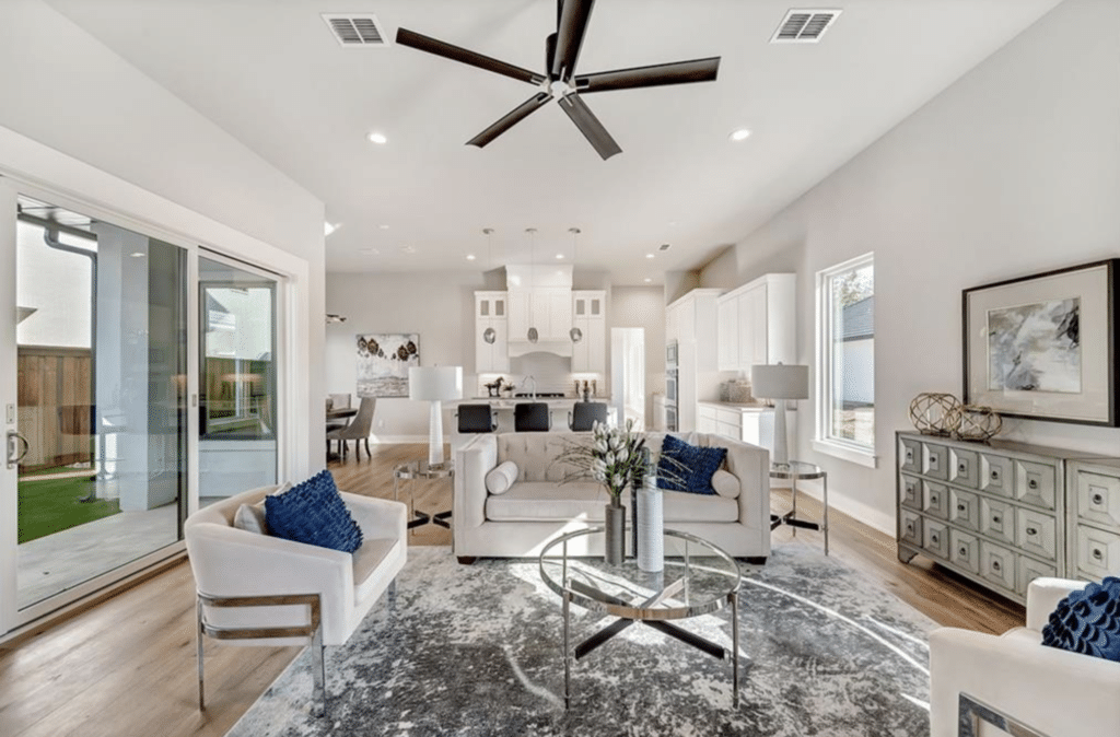 01_6863-Carolyncrest-1024x680