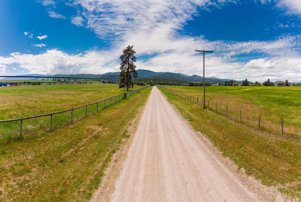 0d810269eb7107532d14b4c93caa481bl-m0xd-w1020_h770_q80-e1550884471753