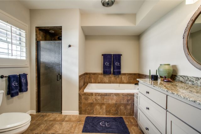 1012-beverly-circle-kemp-tx-High-Res-1