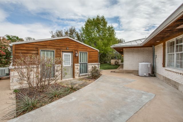 1012-beverly-circle-kemp-tx-High-Res-1