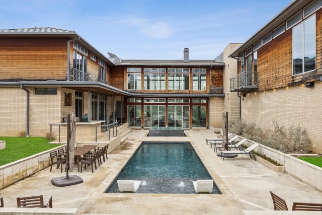 Majestic modern