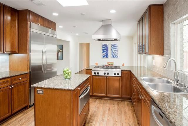 10801-Branch-Oaks-Cir-6