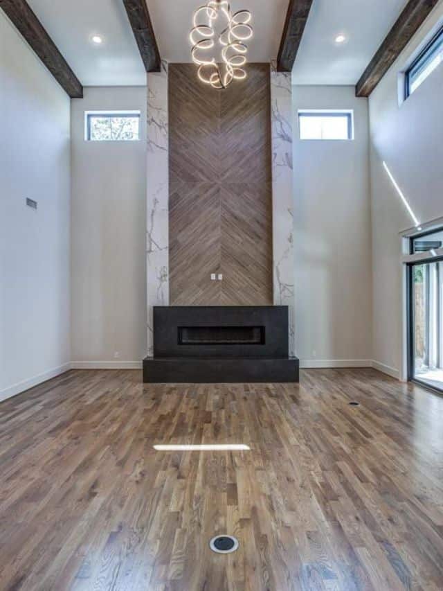 11011-Jamestown-Front