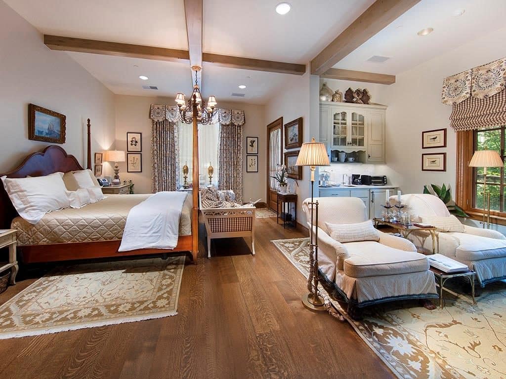 1112-Post-Oak-aerial-1024x768