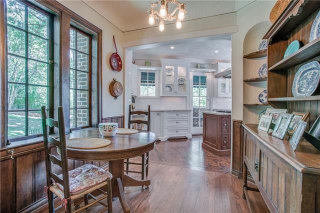 1122-Montclair-vector