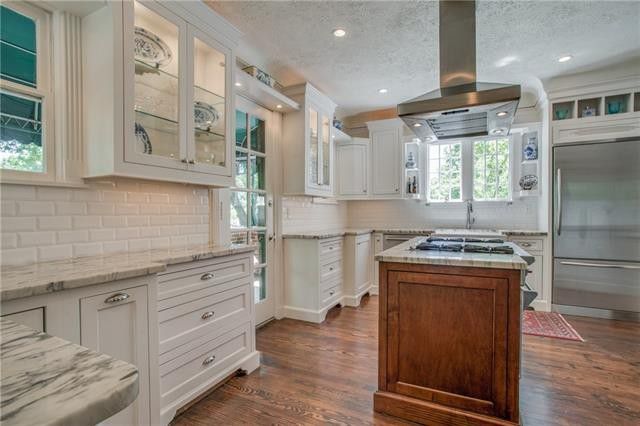 1122-Montclair-vector