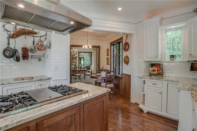 1122-Montclair-vector