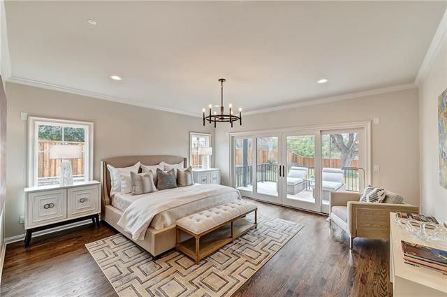 113-Crestwood-Dr.-Living