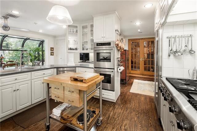 11525-Hillcrest-Rd-8