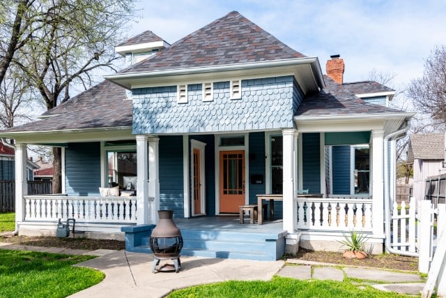 1831-Fairmount_front_photo-by-Stacy-Luecker