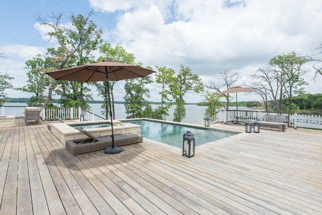 13380-Waterside-Drive-Malakoff-long-view