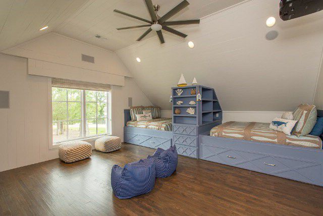 13380-Waterside-Drive-Malakoff-long-view