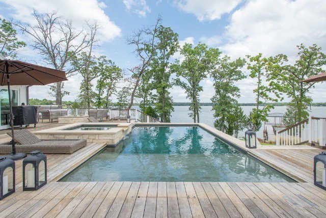 13380-Waterside-Drive-Malakoff-long-view