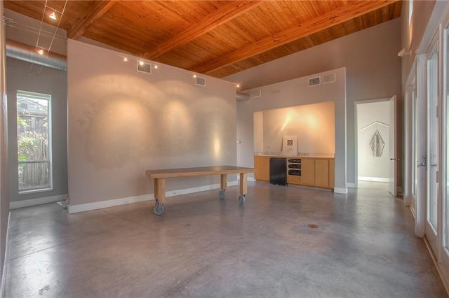 23ea933226a7e5ad410519d68fe64c3bl-w1xd-w640_h480_q80