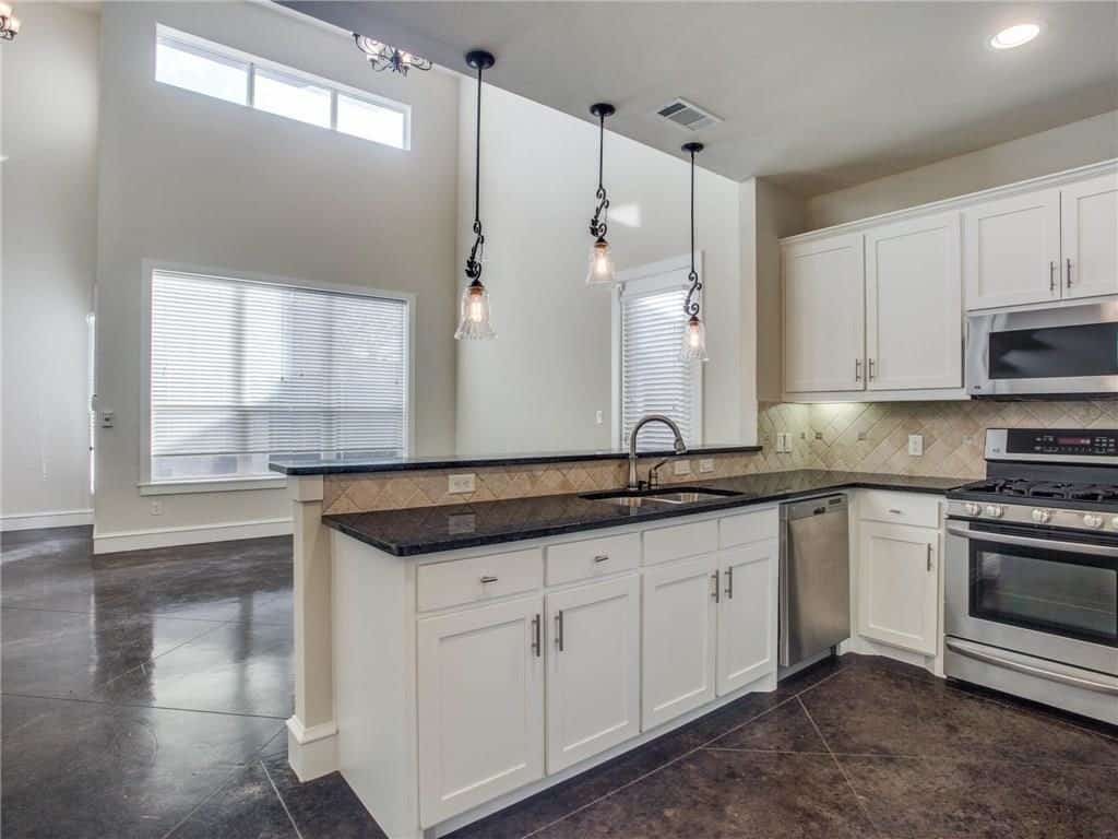 13982149-6-o-1024x768