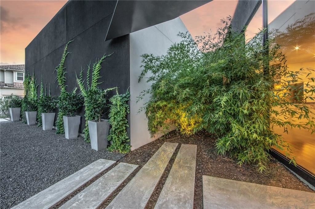 14631-Winnwood-ext-1024x681