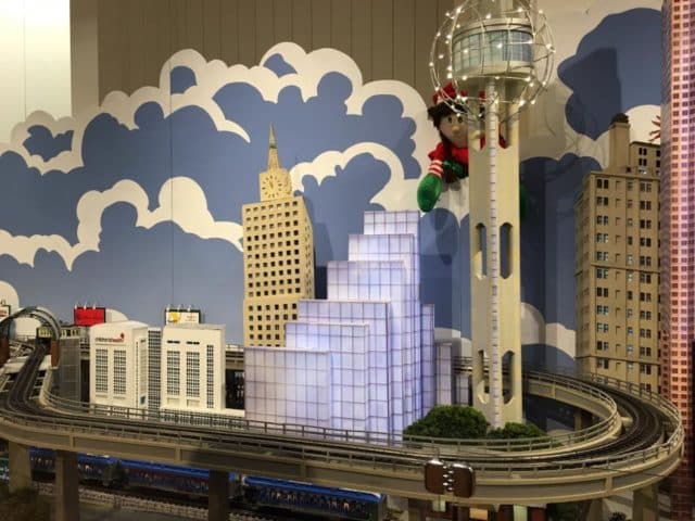 11039033115_853c4e01d6_z