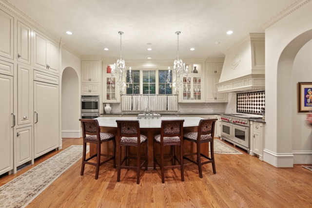 VECT02_3921gillonReshootPics13