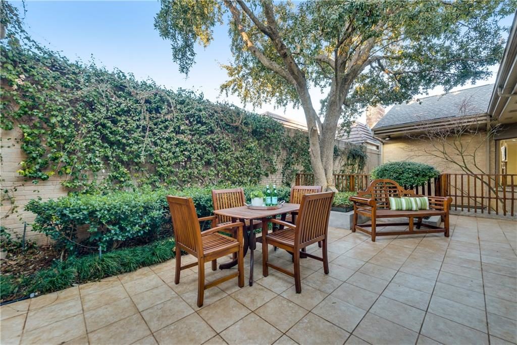 17310-Club-Hill-Ct.-deck-down-1024x683