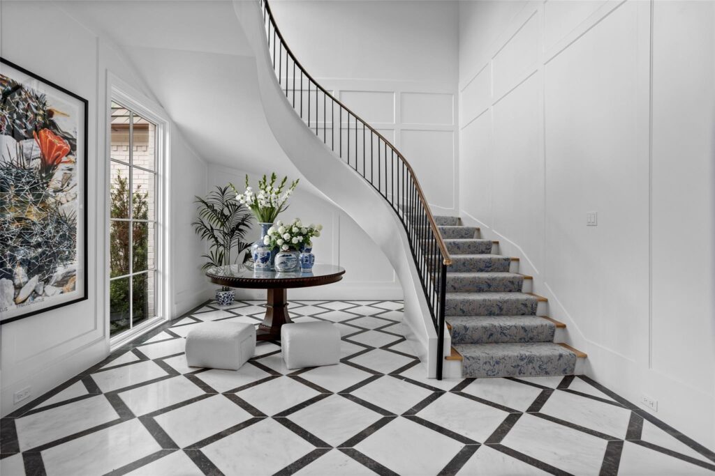 Luxury New Build in Colonial Hills