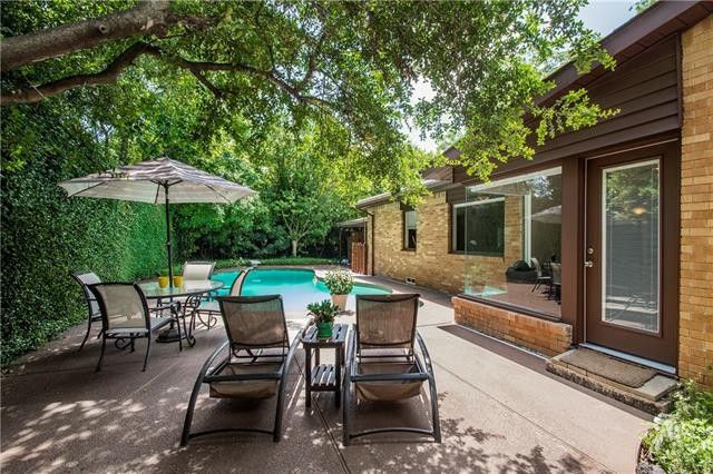 2104-Forest-Oaks-Front