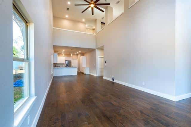 2162bc72c90adaf8fd81fb65667f3ebcl-m293885671od-w1024_h768