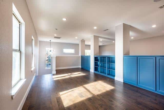 2162bc72c90adaf8fd81fb65667f3ebcl-m293885671od-w1024_h768