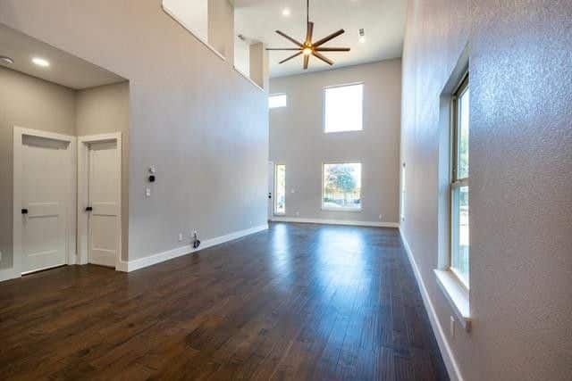 2162bc72c90adaf8fd81fb65667f3ebcl-m293885671od-w1024_h768