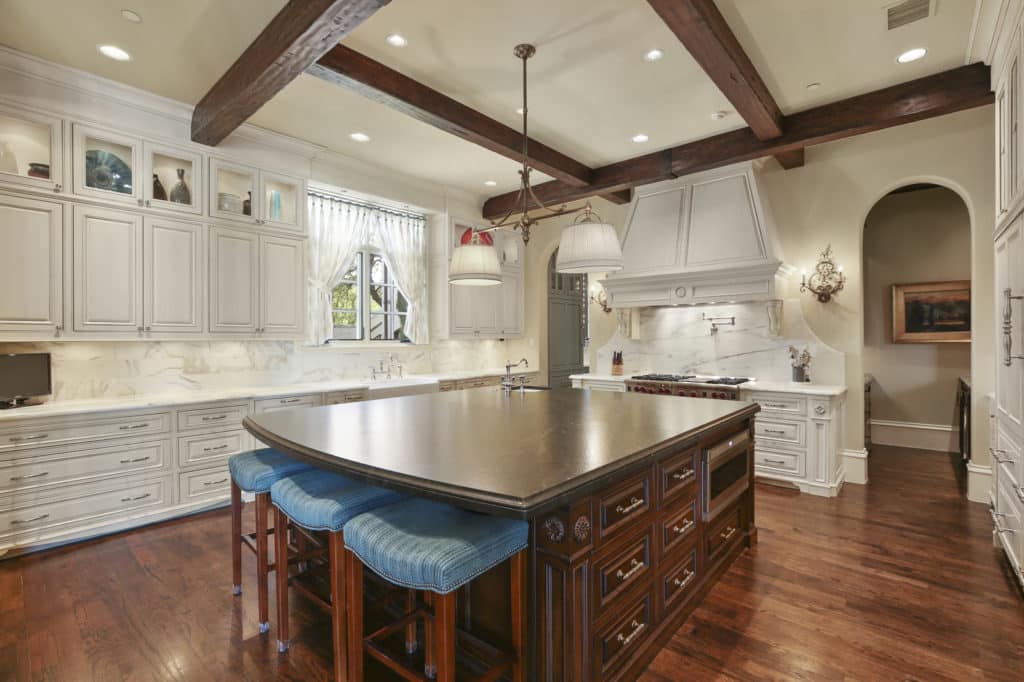 25_10706BridgeHollow__019_mls-1024x682