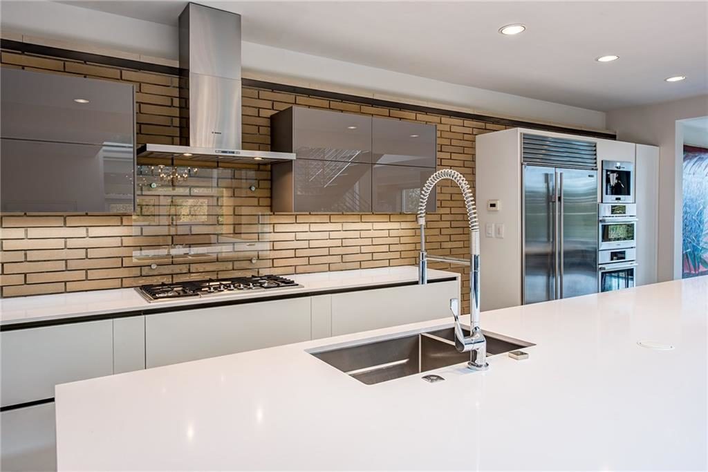 2203-Kessler-Woods-Court-vector