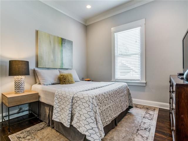 222-N.-Edgefield-Porch