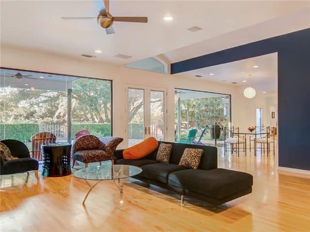 22_13969184_0_1542149030-1024x768