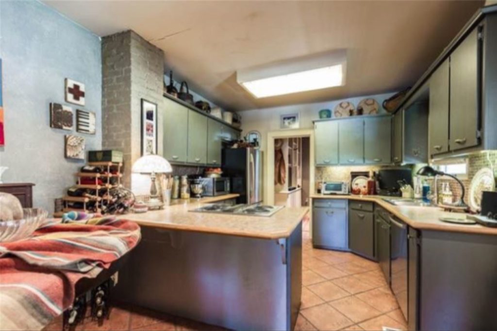 3771-W-4th-Street-30