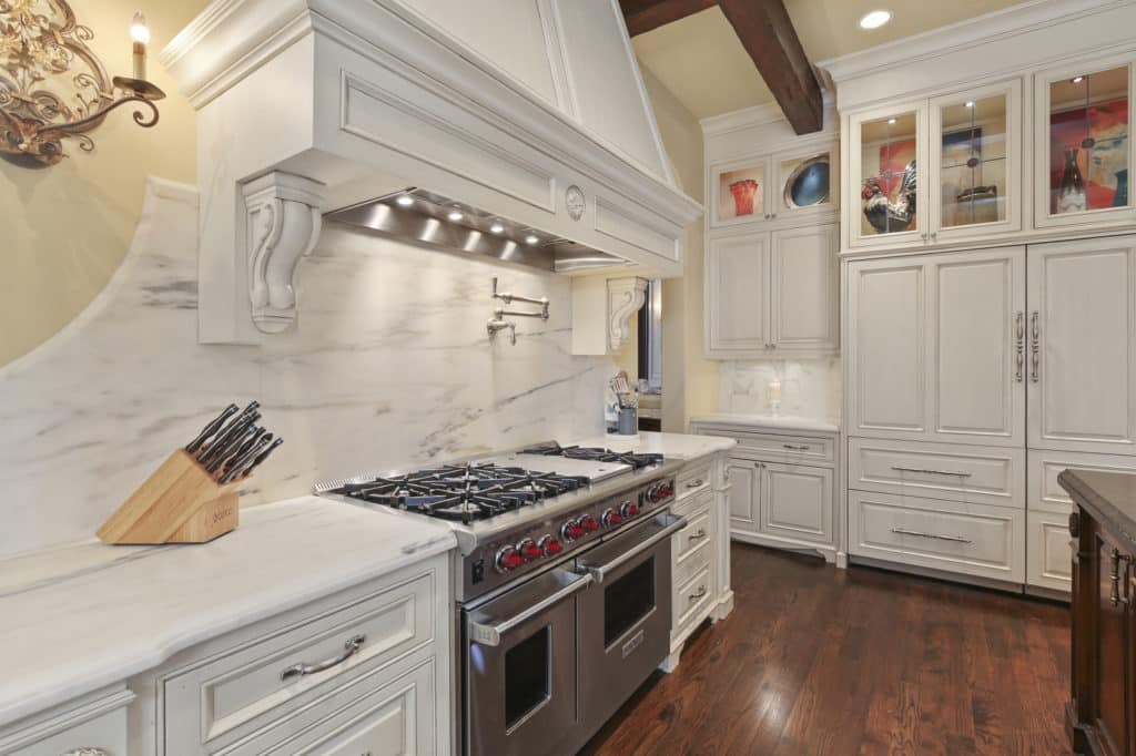 25_10706BridgeHollow__019_mls-1024x682