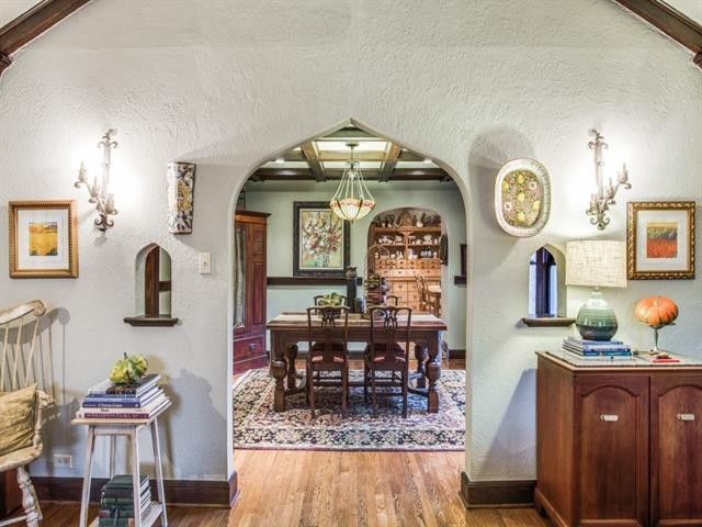 2411-Auburn-Ave.-vector