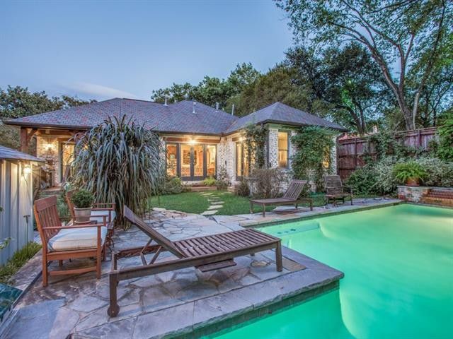 2411-Auburn-Ave.-vector