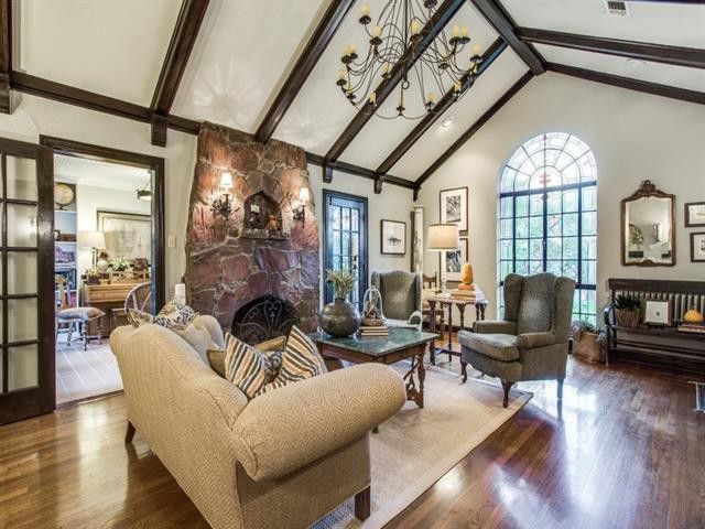 2411-Auburn-Ave.-vector