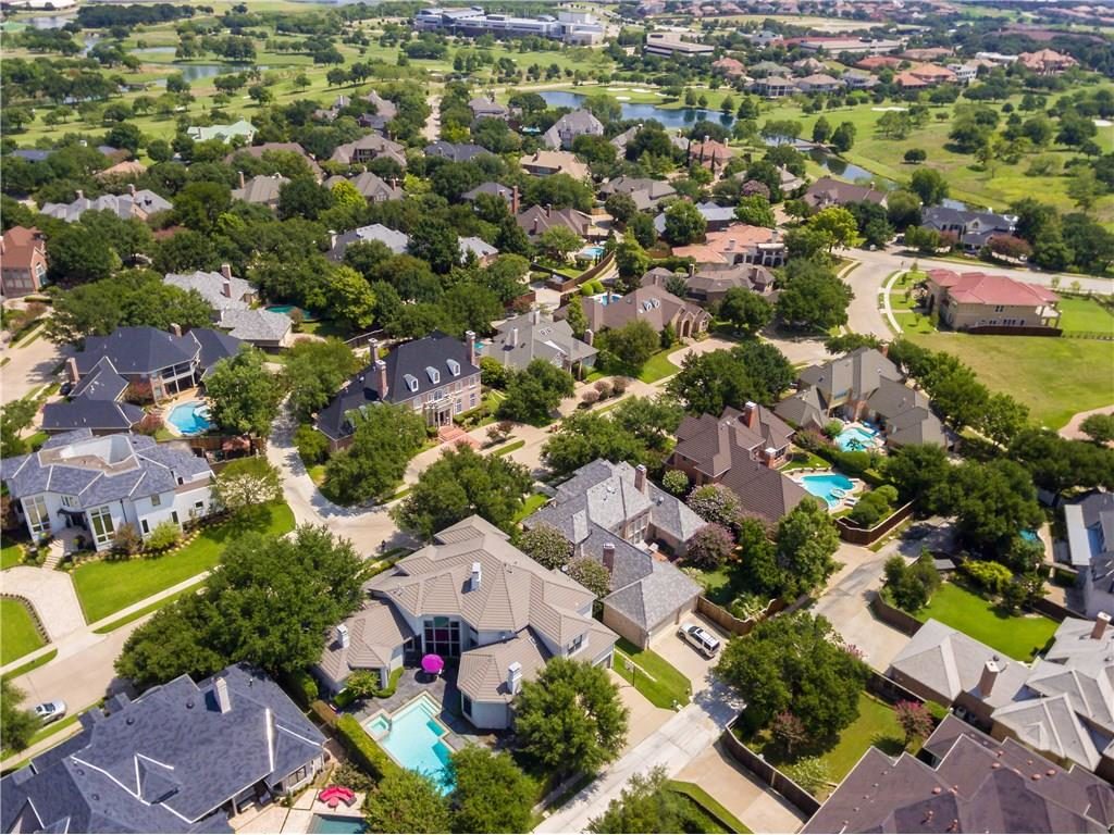 Dowling Drive community