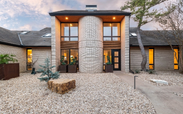 Texas Modern Regional