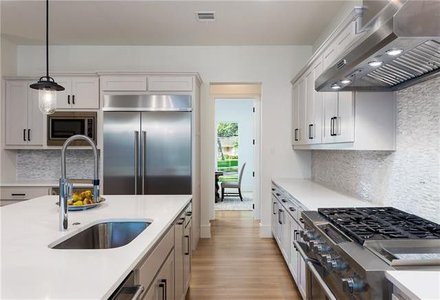 25427f943ef5040077f89584ed44654dl-m15xd-w1020_h770_q80