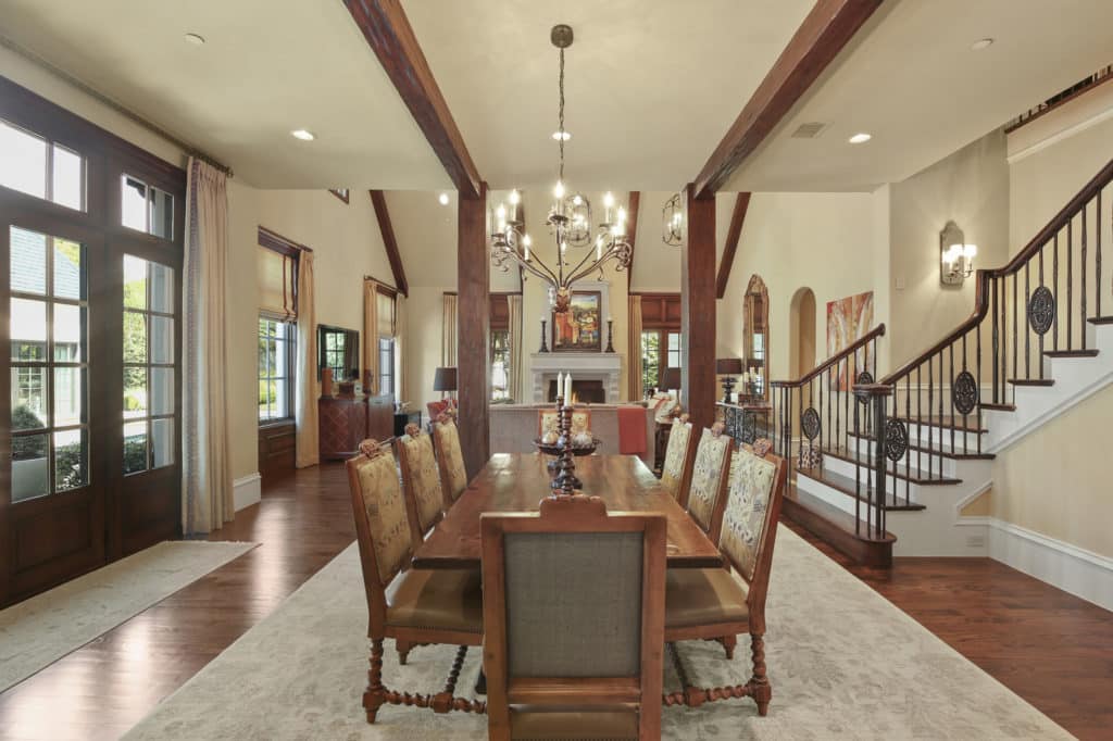 25_10706BridgeHollow__019_mls-1024x682