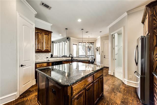 25c162b07b04d250c32233ea184aec8bl-m1xd-w1020_h770_q80