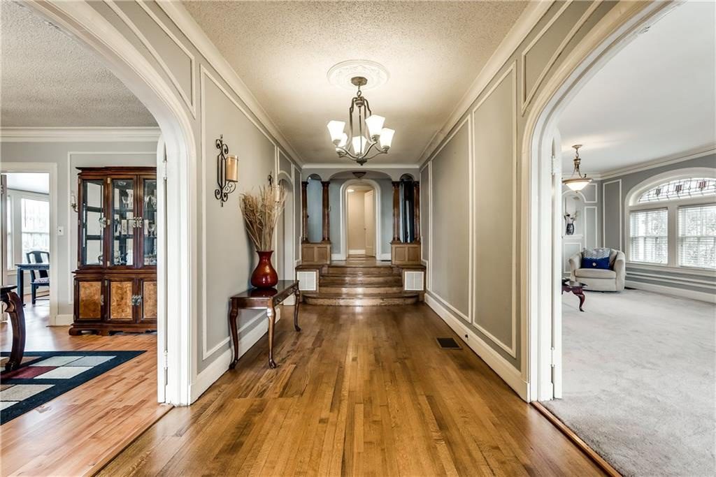 2601-South-Blvd-Front-2-1024x683