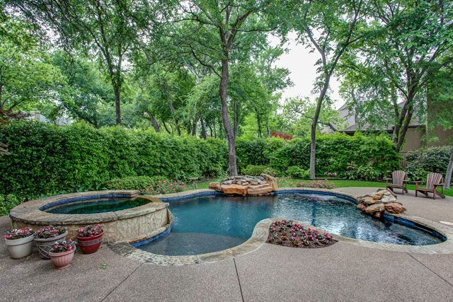 2708-River-Forest-Drive-2-1