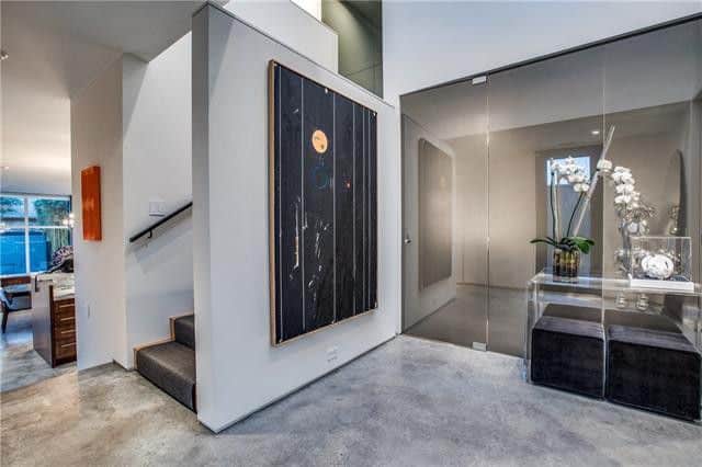 2843-Lee-Street-Living-1