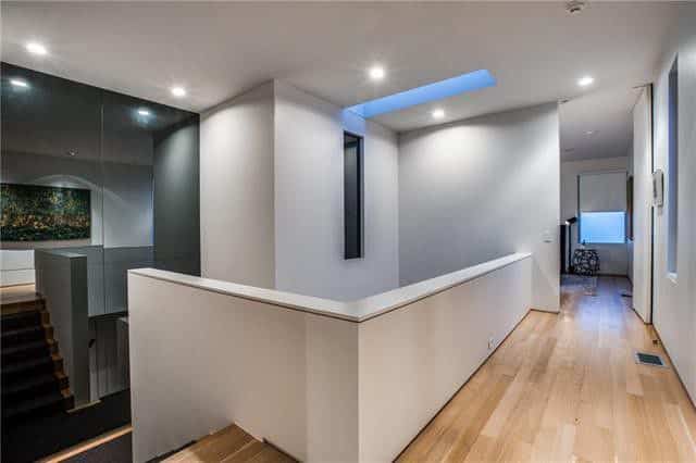 2843-Lee-Street-Living-1