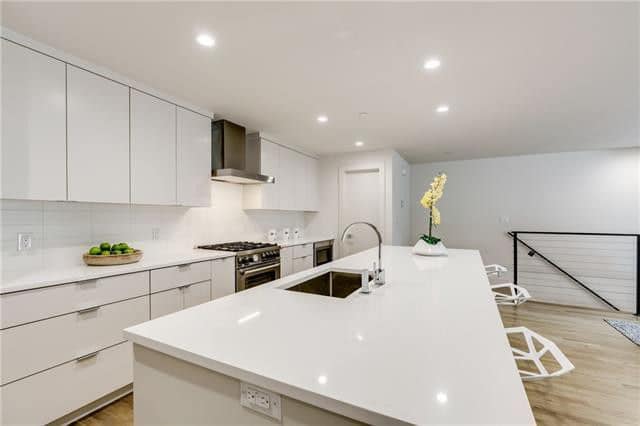 805c3085151c4790cc159d60725de22al-m0xd-w1020_h770_q80