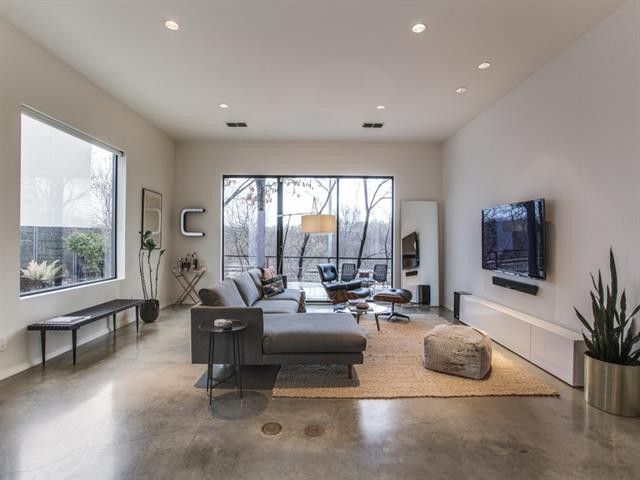 29-Vanguard-way-vector