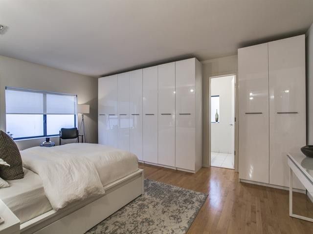 29-Vanguard-way-vector