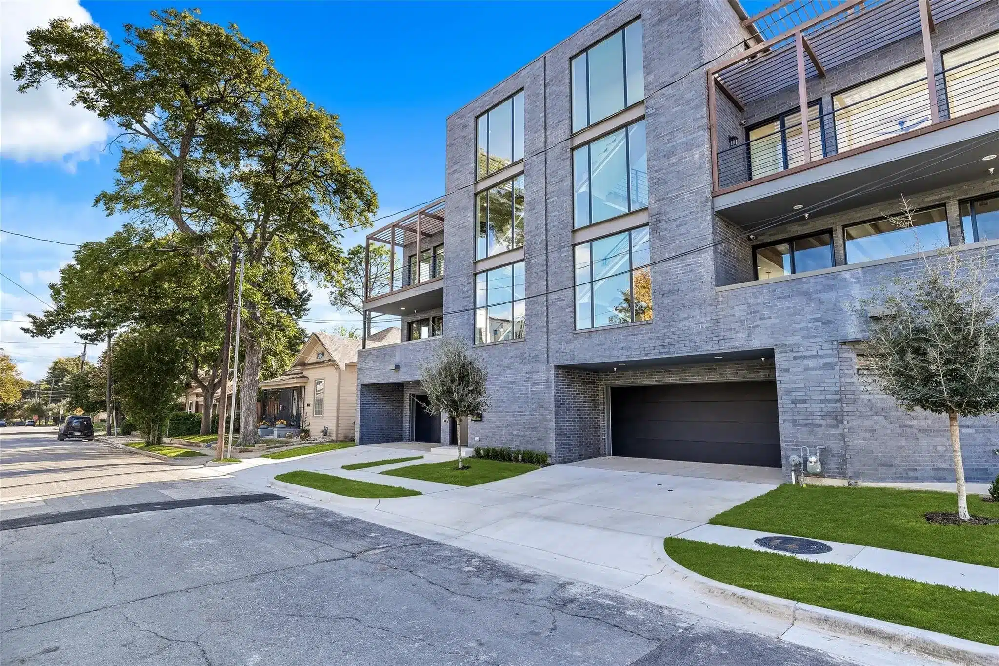 Phillip Murrell’s Newest Listing Offers Resort Living With Downtown